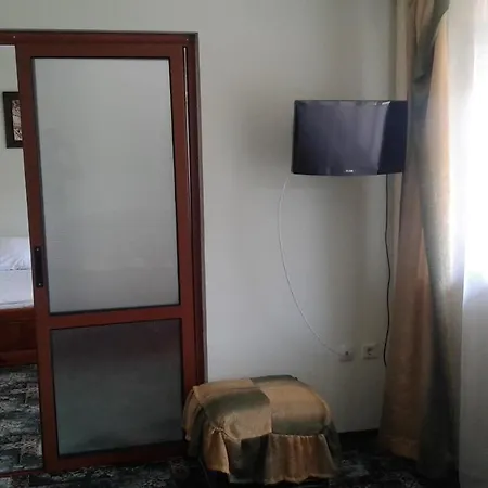 Hotell Хотел Юг