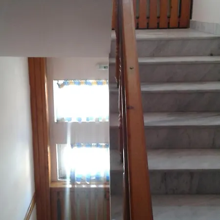 Хотел Юг Hotell Sandanski
