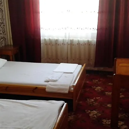 Hotell Хотел Юг *