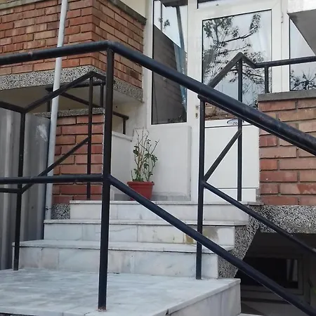 Hotell Хотел Юг