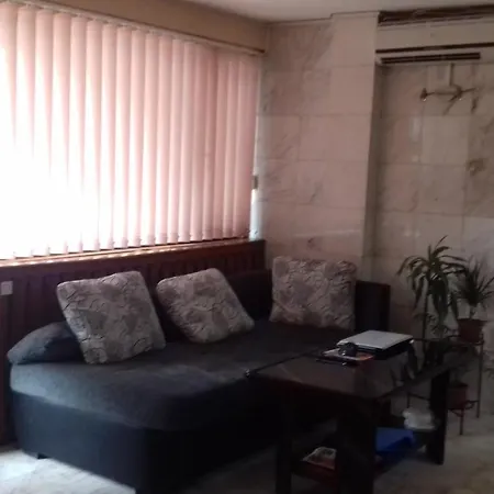 Хотел Юг Hotell *